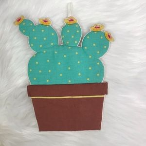 🌷 3/$30 Handmade Cactus Pot Holder